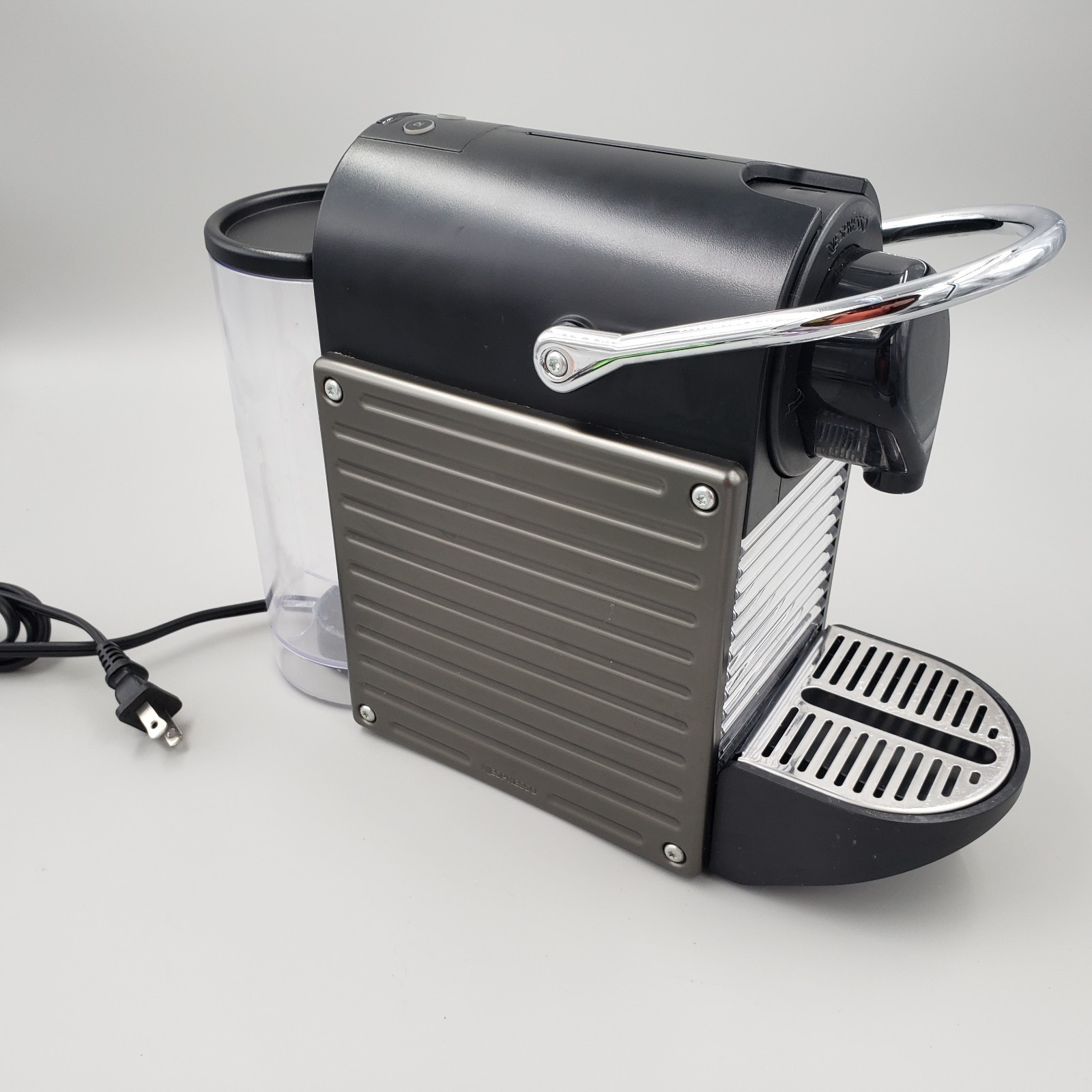 Nespresso Pixie Type C60 Espresso Coffee Pod Machine Maker