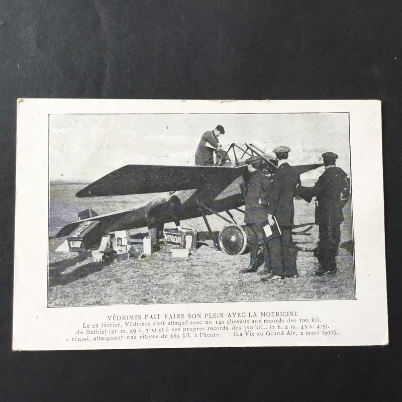 Cpa  Aviation Aviateur Vedrines Fait Le Plein Avec La Motricine Avion