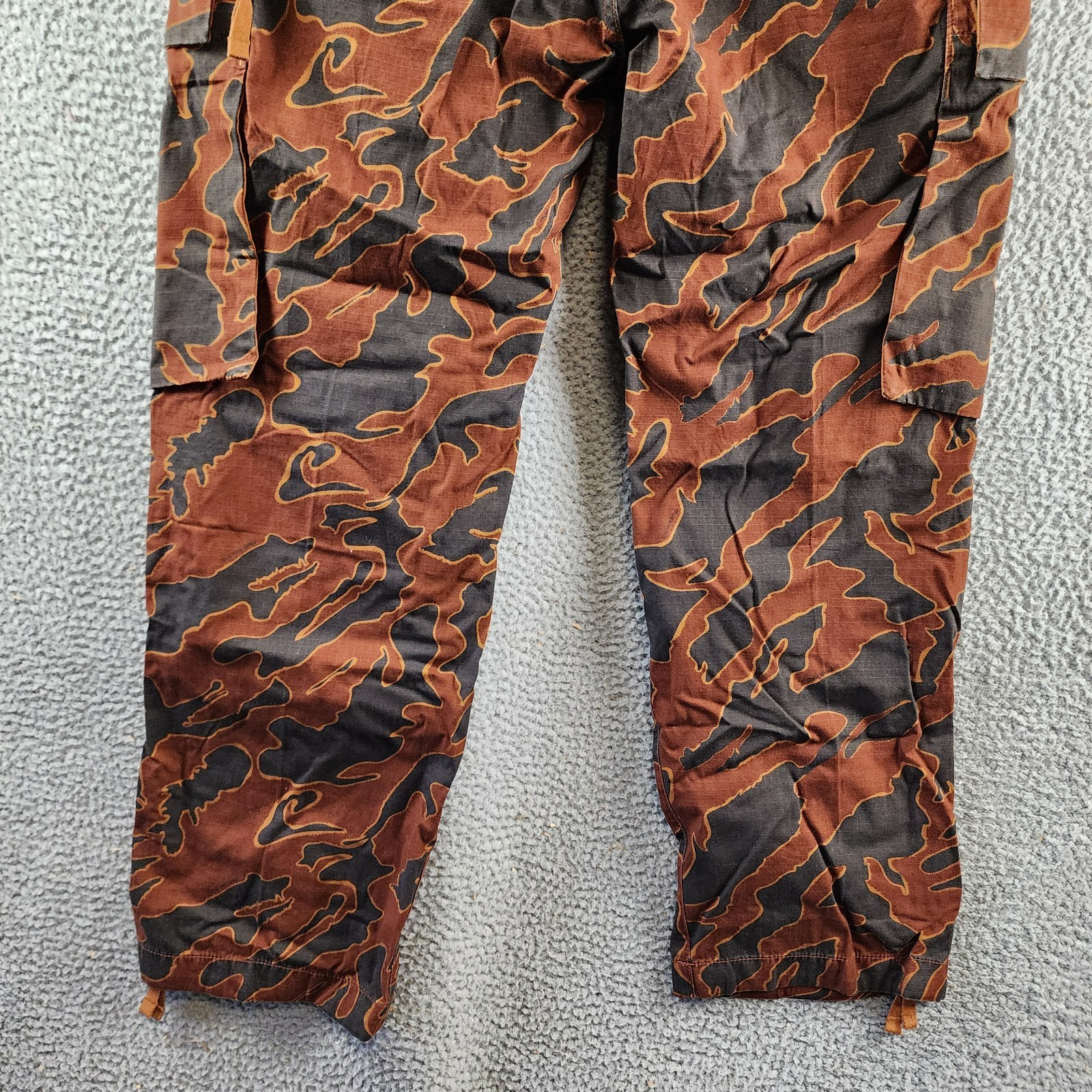 G-Star Raw Printed Straight-Fit Cargo Pants Men's 33/32 Rodeo Island Button Zip - Picture 16 of 18