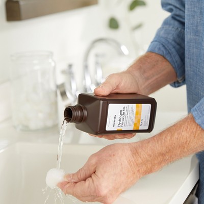 McKesson Antiseptic Hydrogen Peroxide 16 oz. Bottle Topical Liquid 3% Strength