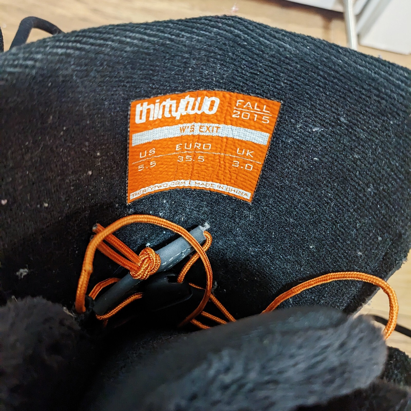 thirtytwo women's exit black snowboard boots - Size 5.5