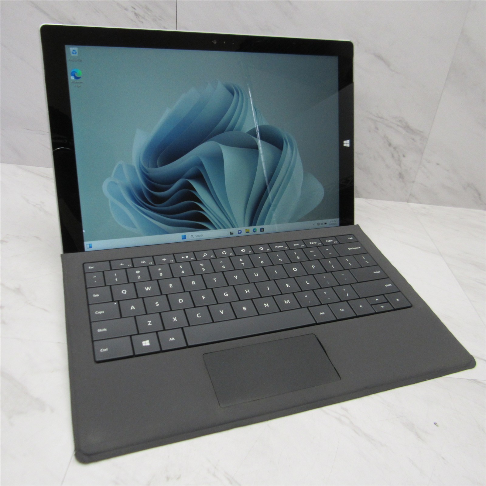 ★良品★ Surface Pro3 i5-4300U/4GB/128GB s-l400.jpg