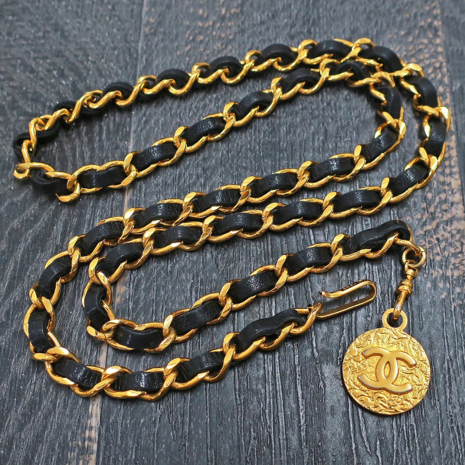 激レア　vintage CHANEL アイコン　チェーンベルト 激レアvintage CHANEL アイコンチェーンベルト