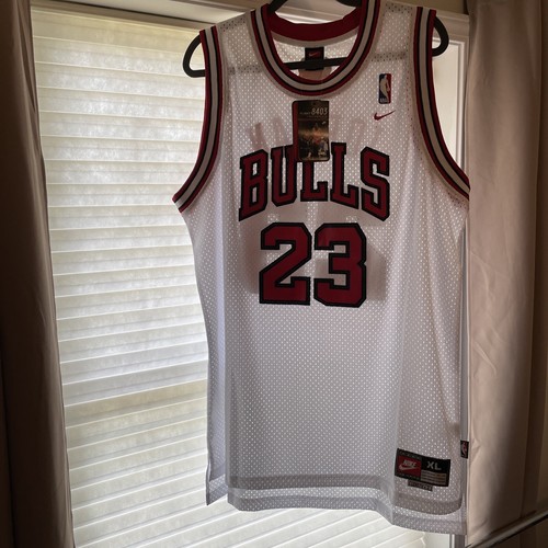 XL【 NIKE 】NBA JORDAN #23 BULLS Vintage Champion Michael Jordan Chicago Bulls Red Jersey #23