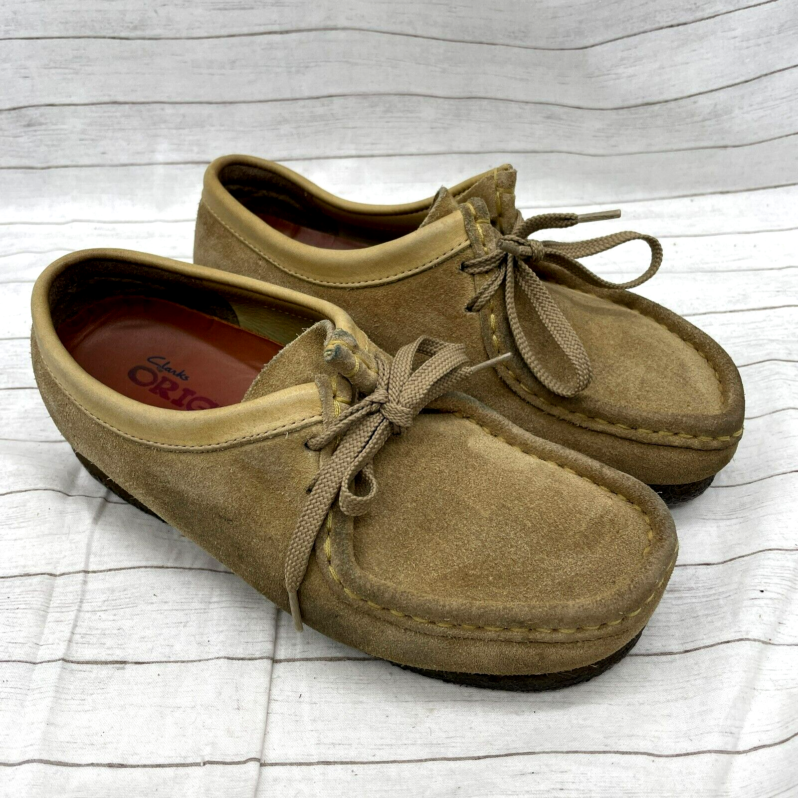 Clarks Originals Wallabee 35395 Women Tan Suede Lace Up Clarks Originals Wallabee 35395 Women Tan Suede Lace Up