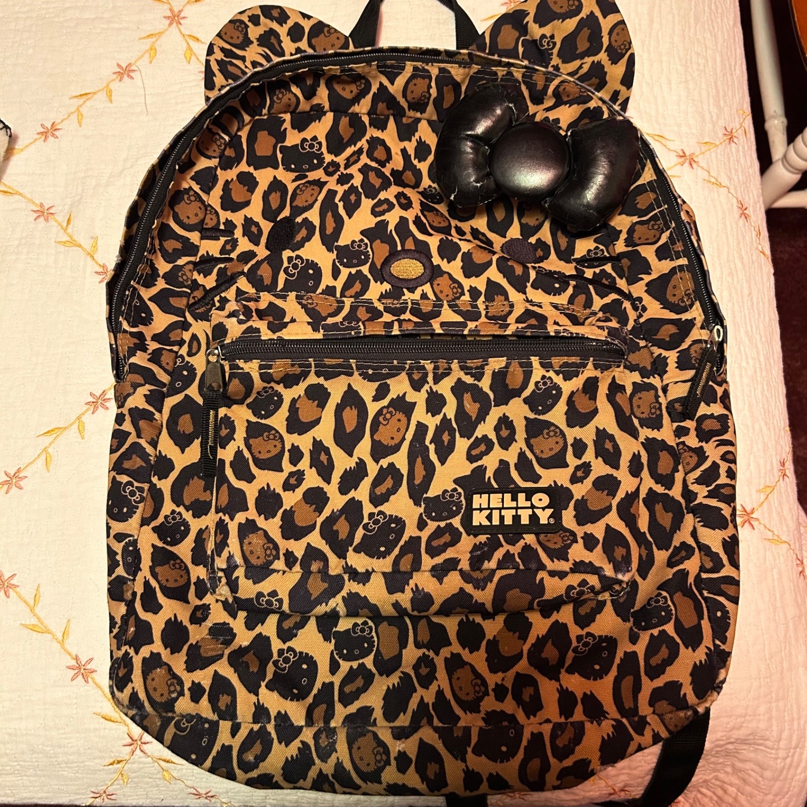 ハローキティ ✕ Loungefly　レオパードリュック　Y2K　平成ギャル ハローキティ ✕ Loungefly レオパードリュック Y2K 平成ギャル