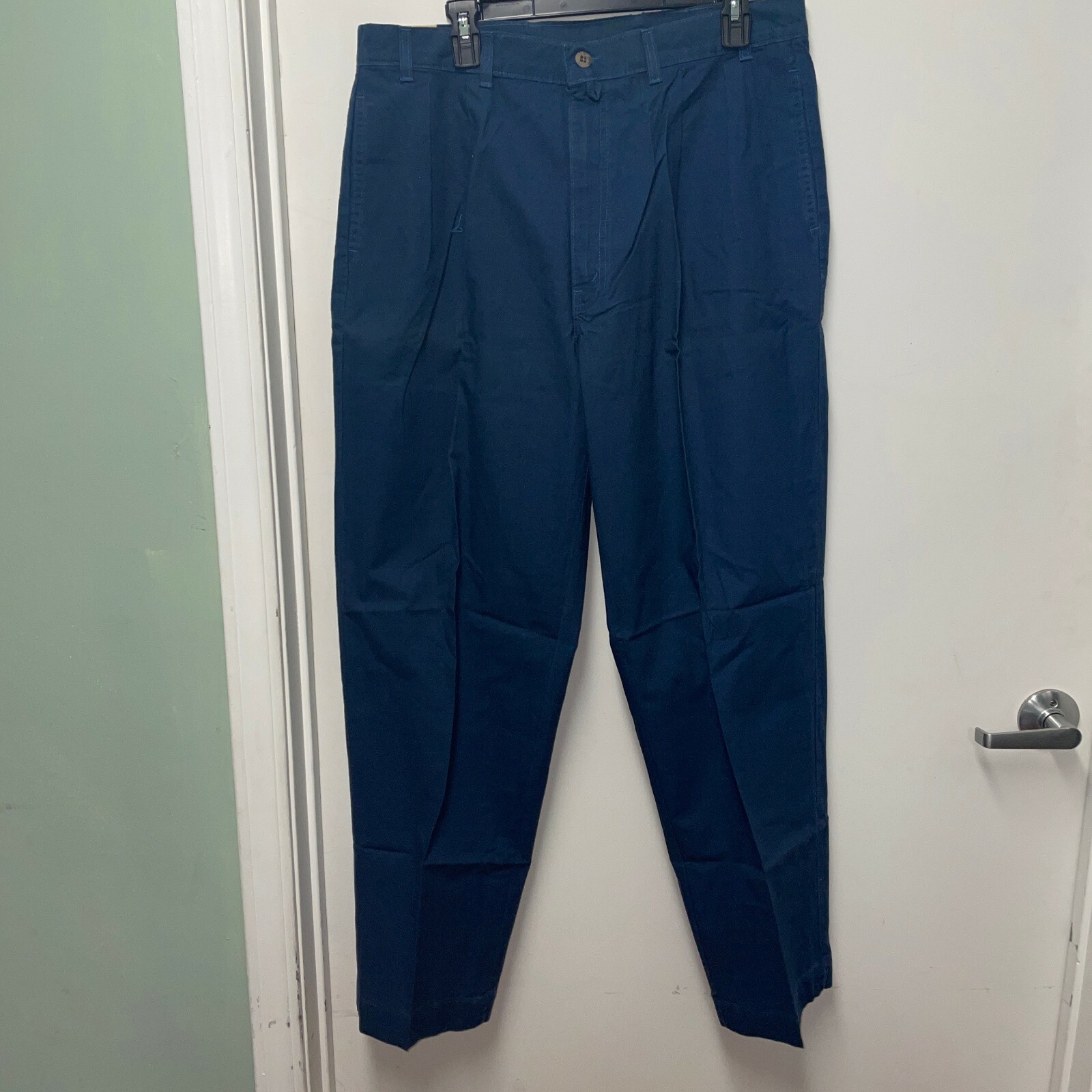 Levis 22845-2517 Mens Regular Fit Tapered Leg Chinos Blue Pants Size 36X32