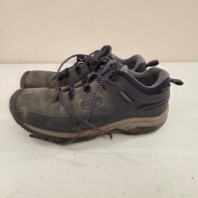 KEEN Targhee Low Waterproof Hiking Shoes Girls Size 5 Dark Grey Purple 1026205
