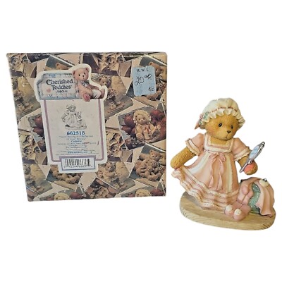  Cherished Teddies 662518 Collete ''Outer Beaty is A Reflection of Inner Beauty''