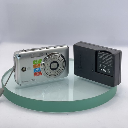 GE E840S DIGITAL CAMERA 8.0 MP 2.7