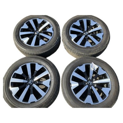 2025 Honda Odyssey Wheel Tire Set 18x7-1/2 Alloy 10 Spoke 235/60R18 Machined OEM