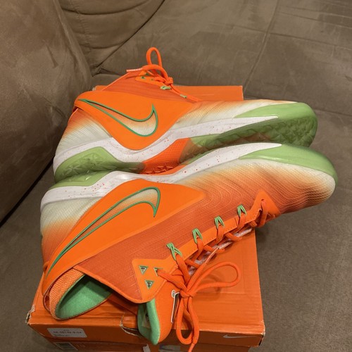 Size 13 - Nike Zoom Field General Miami Hurricanes