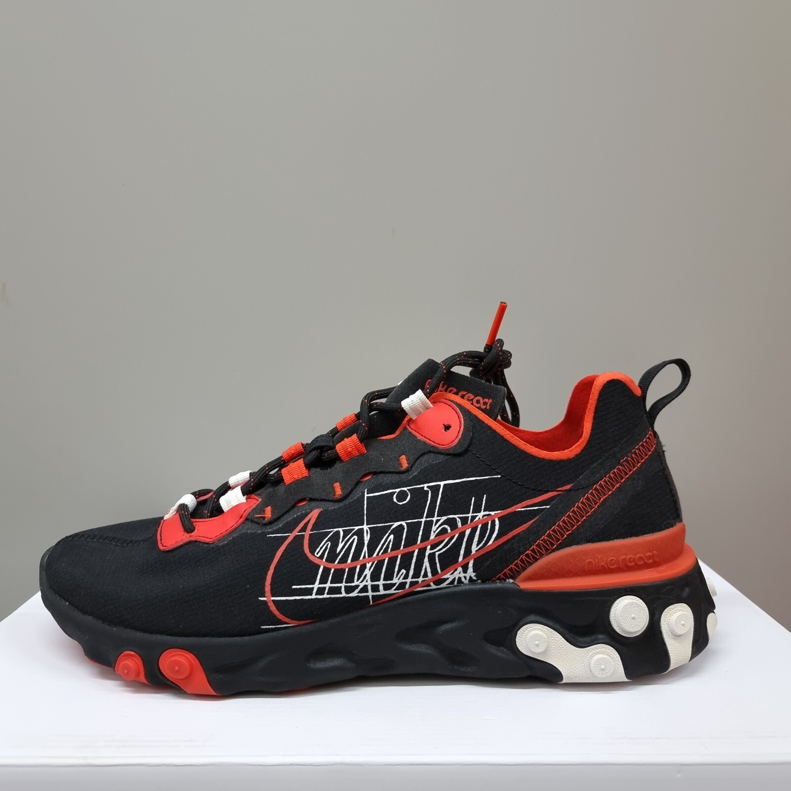nike react element 55 script swoosh
