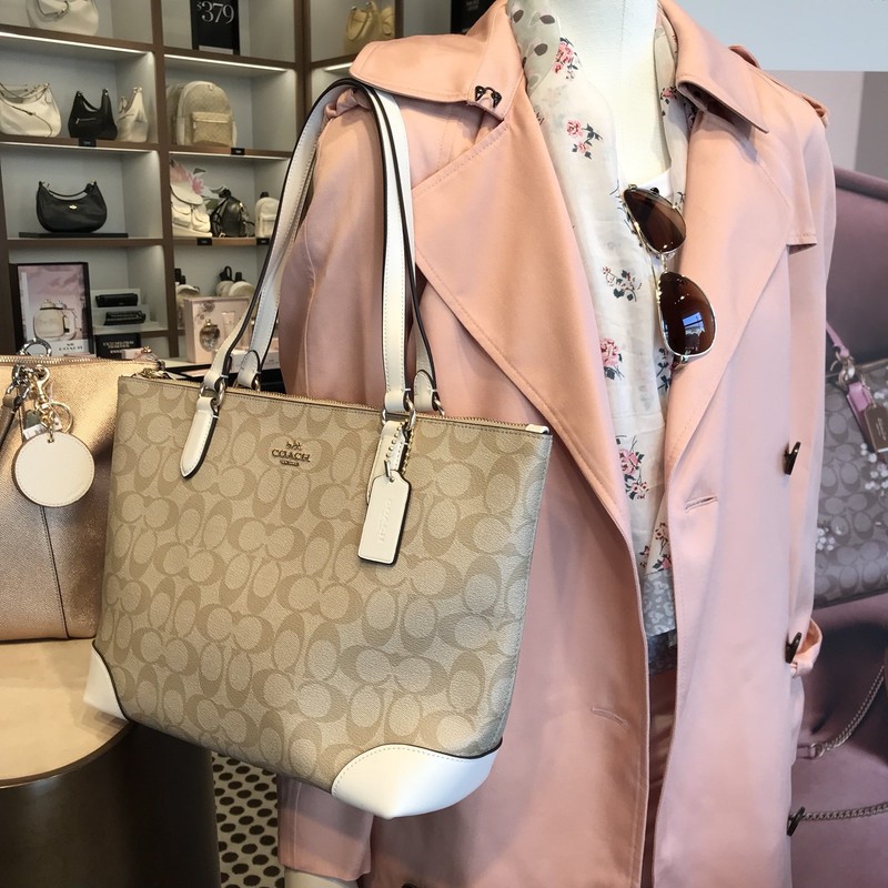 zip top tote in signature canvas