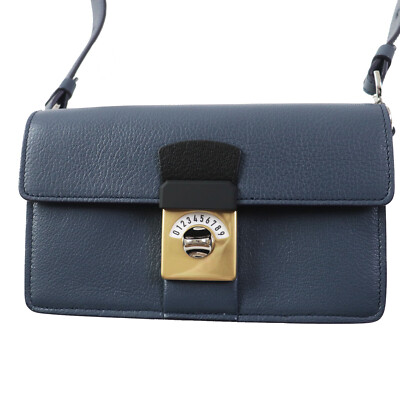 ショルダーバッグ・ポシェット MAISON MARGIELA Women Shoulder Bags SB1WC0019 P7277 096 764 Maison Margiela Medium Dress-Age Shoulder Bag | Black | FARFETCH
