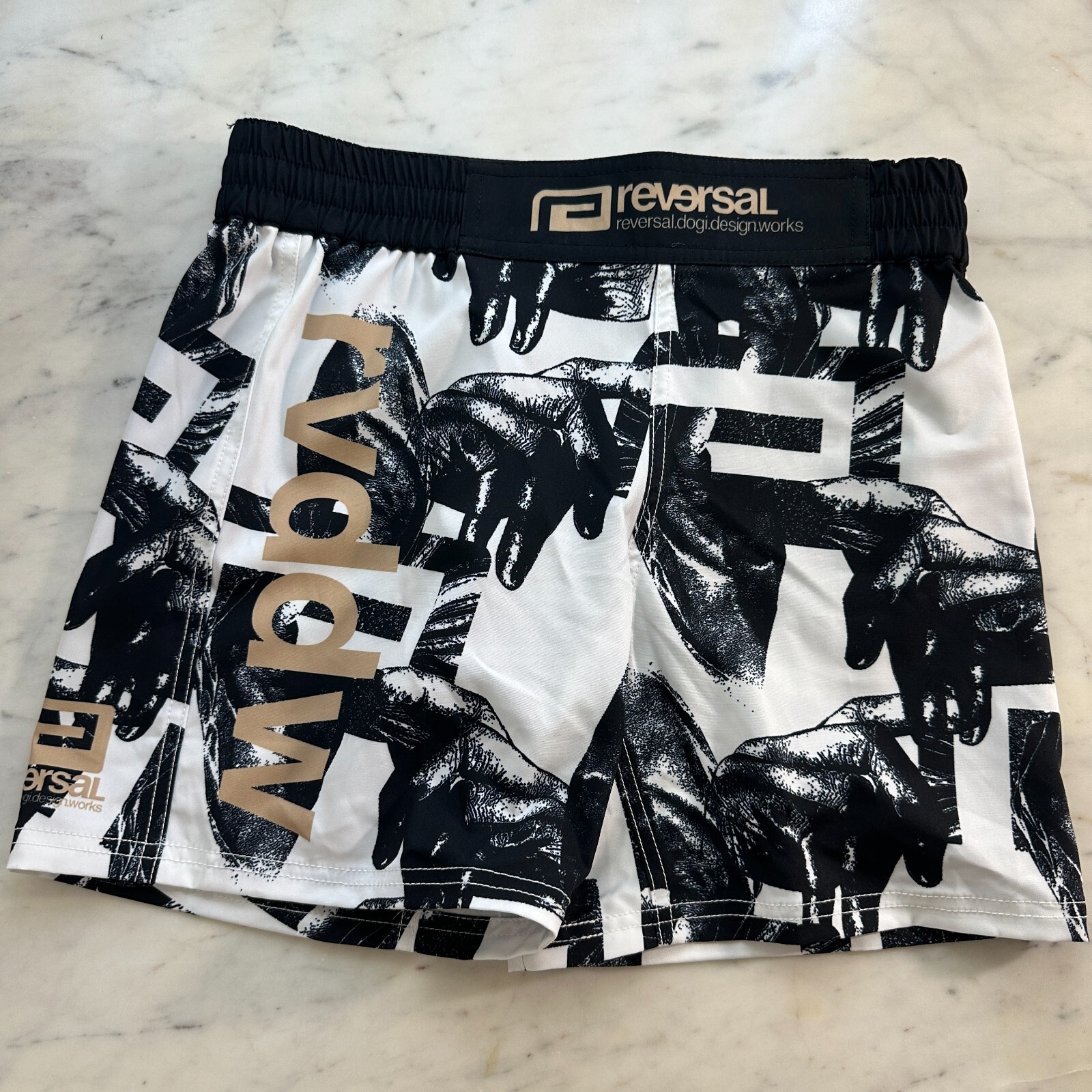 ボクシング reversal WMC BARCODE SLIT ACTIVE SHORTS reversal WMC BARCODE SLIT ACTIVE SHORTS