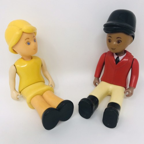 ??Vtg Little Tikes Dollhouse Dolls Figures Furniture Mom Equestrian Couch Table