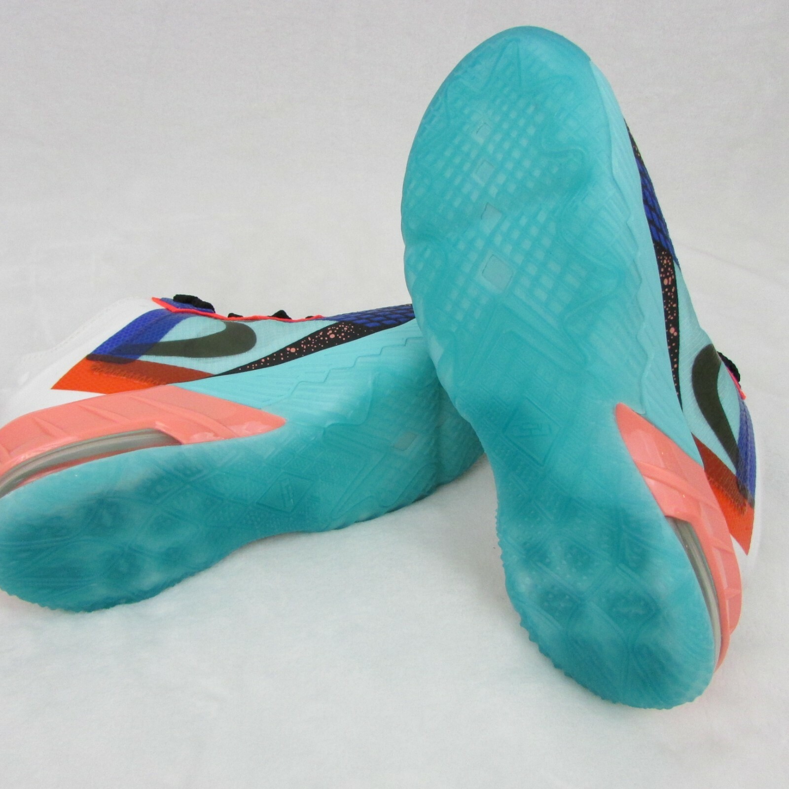 lebron space jam footlocker