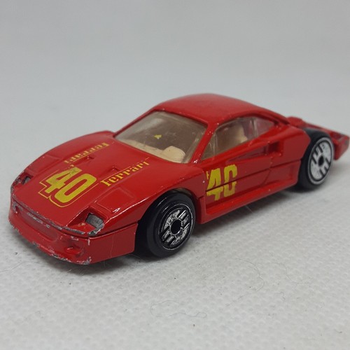 美品MAKE UP FerrariF40.1988 赤　1/43 美品 MAKE UP メイクアップ Ferrari F40 street 1988 RED LSJ