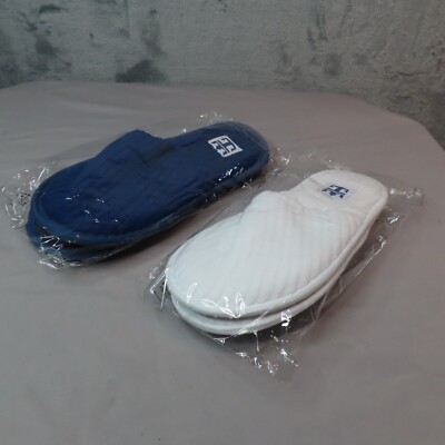 ROYAL CARIBBEAN CRUISE LINES Adult Slippers His Hers White Blue Set 2 Vacation