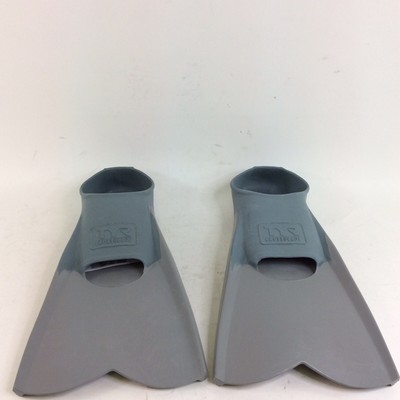 tyr stryker silicone fins size chart