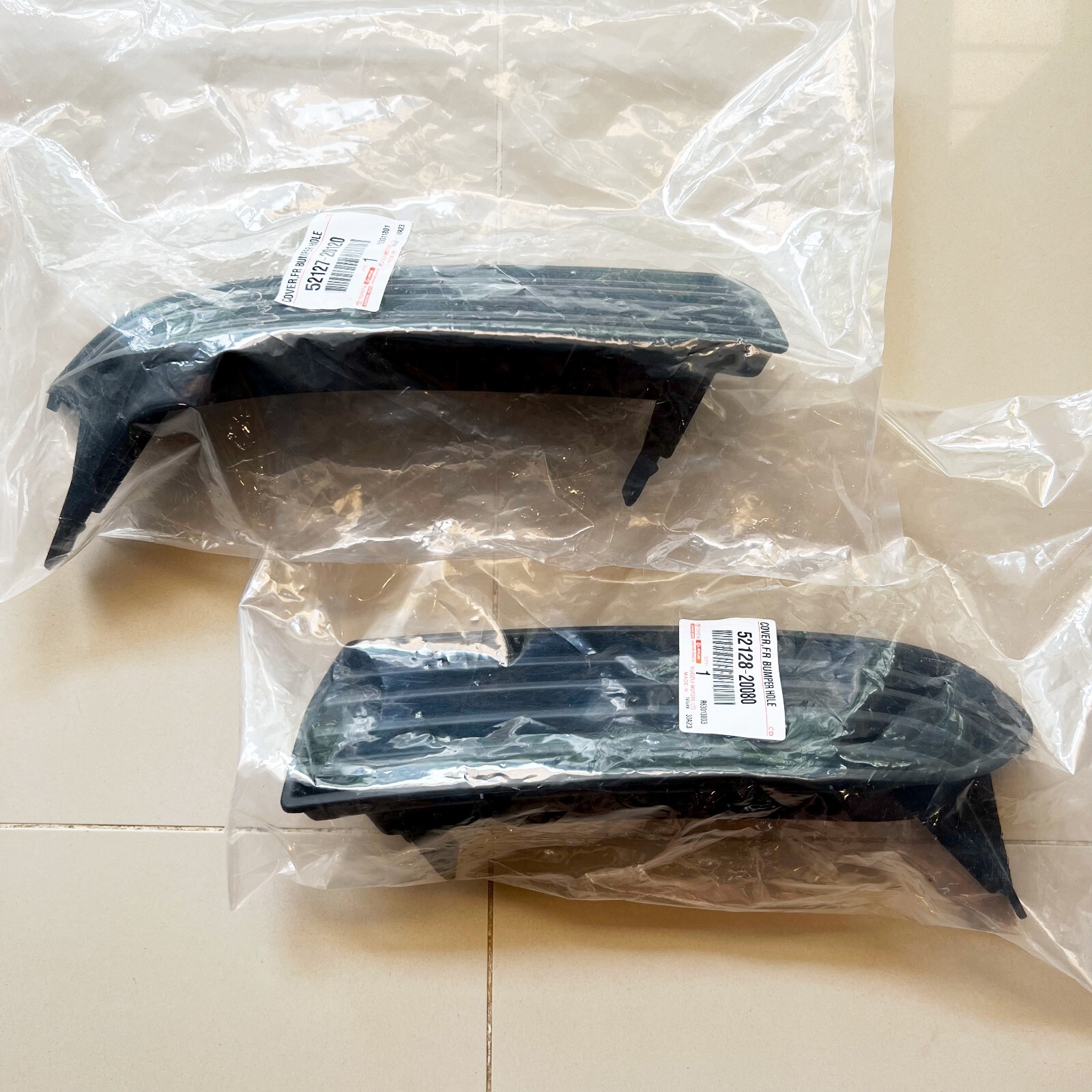 02-08 Genuine for TOYOTA Corolla ZZE120 Altis front bumper fog