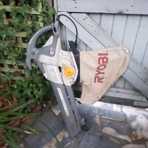Ryobi Blower Vac Model RBV3000VPG 1900W 