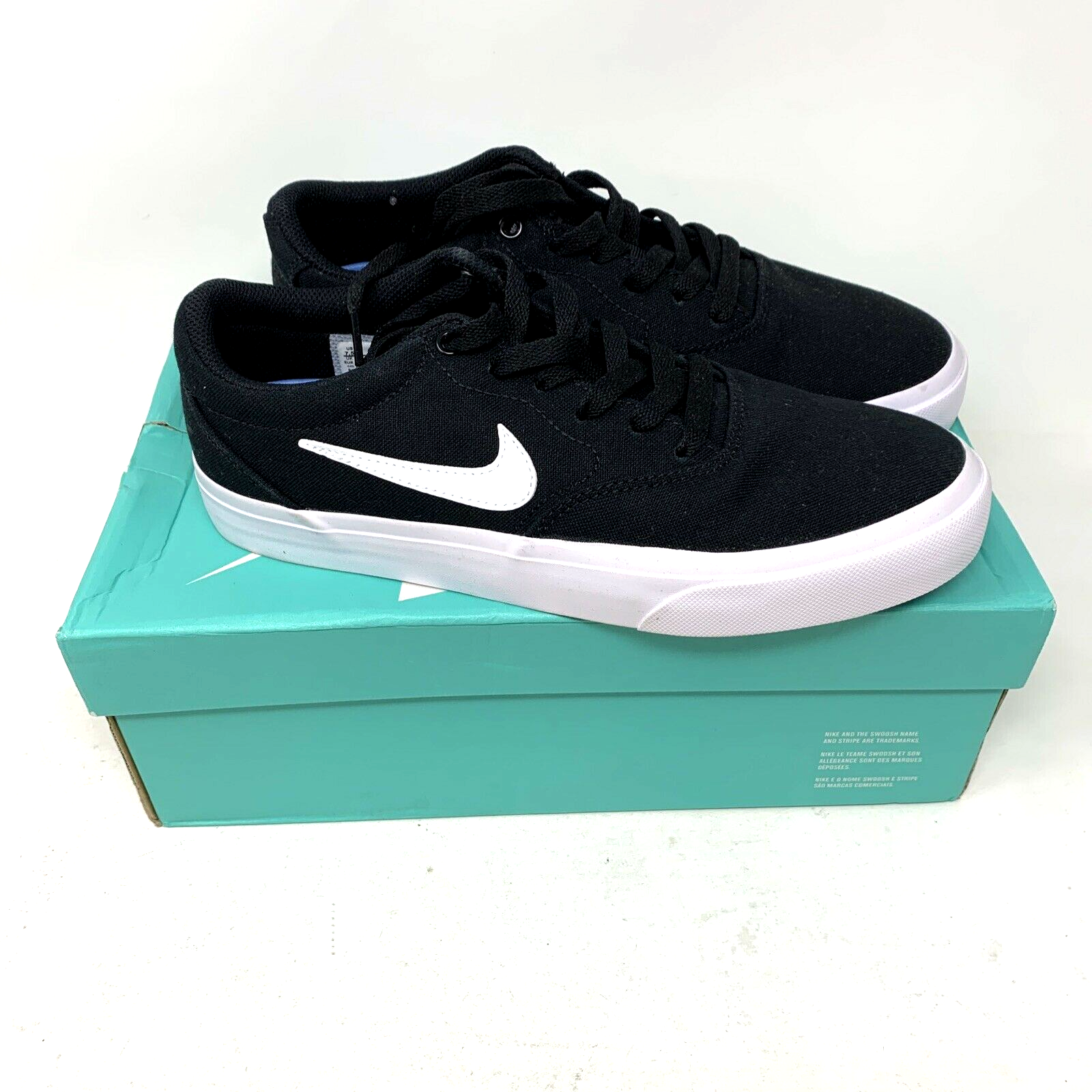 Charge nike hotsell