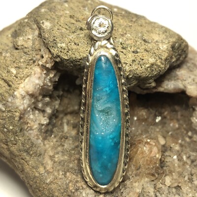 36 Ct Tw Arizona Ray Mine Gem Silica Druzy & Diamond Sterling Silver Pendant USA