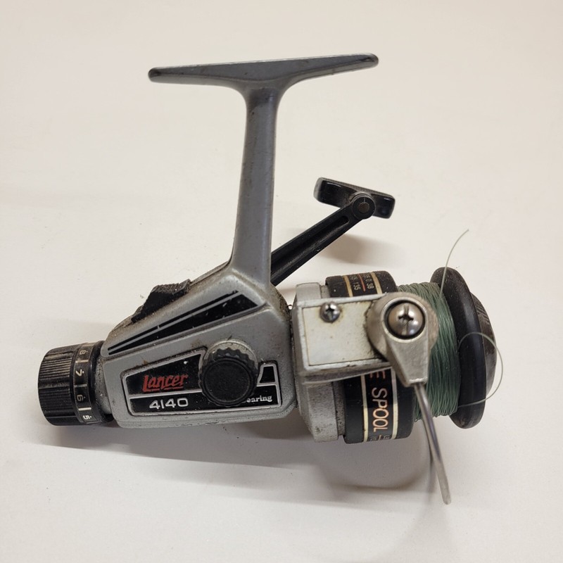 【ラビ】 Vintage Zebco Lancer 4110 Graphite Spool Metal Spinning Reel Rear