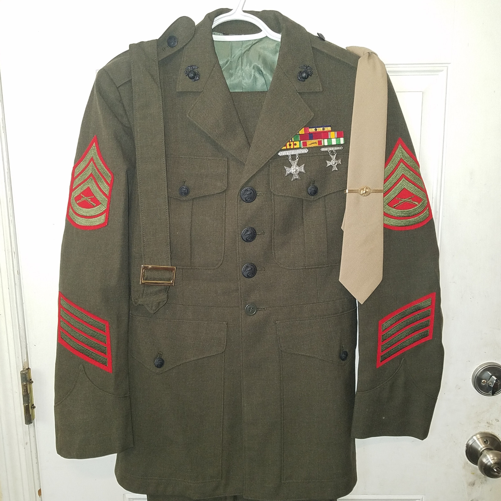 USMC Service Dress Uniform Alphas Set Coat Gunnery Sergeant USMC Service Dress Uniform Alphas Set Coat Gunnery Sergeant