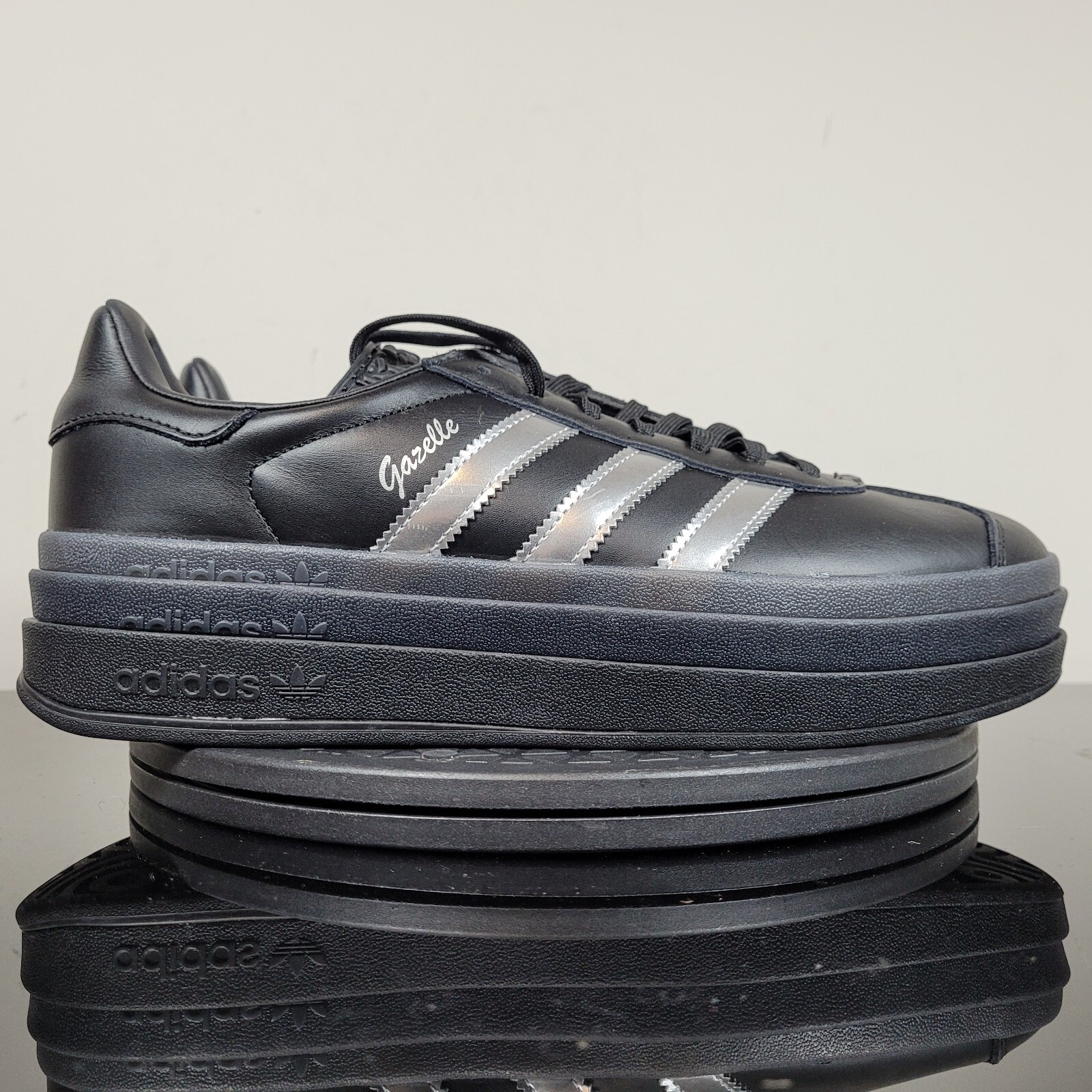 最新☆アディダス☆PRIDE GAZELLE BOLD PABLLO VITTAR SHOES 24090660_54129423_1000.jpg
