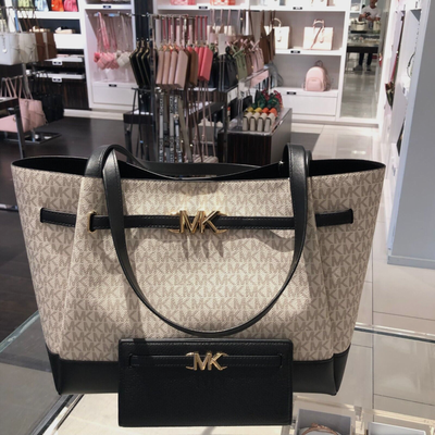 Michael kors bag store and wallet set