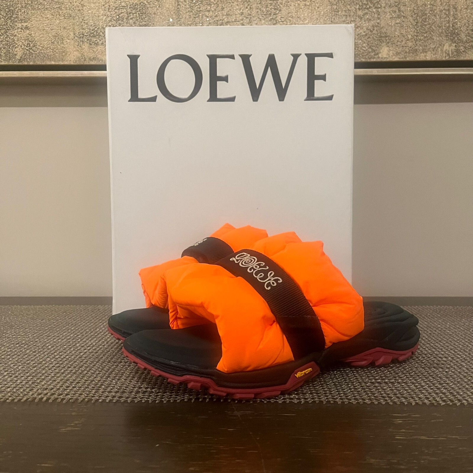サンダル Loewe Fluo orange pile slippers Loewe , Pleated Slides in Neon Orange, BNIB 41 IT | eBay