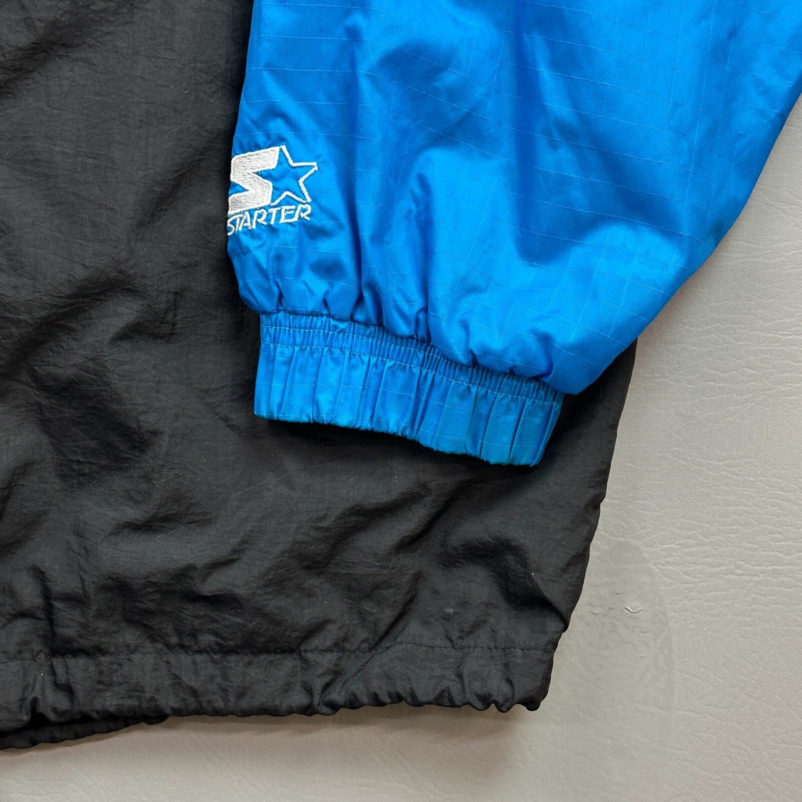 Vintage Carolina Panthers Jacket Mens 2XL Starter Pro Line Hooded Windbreaker