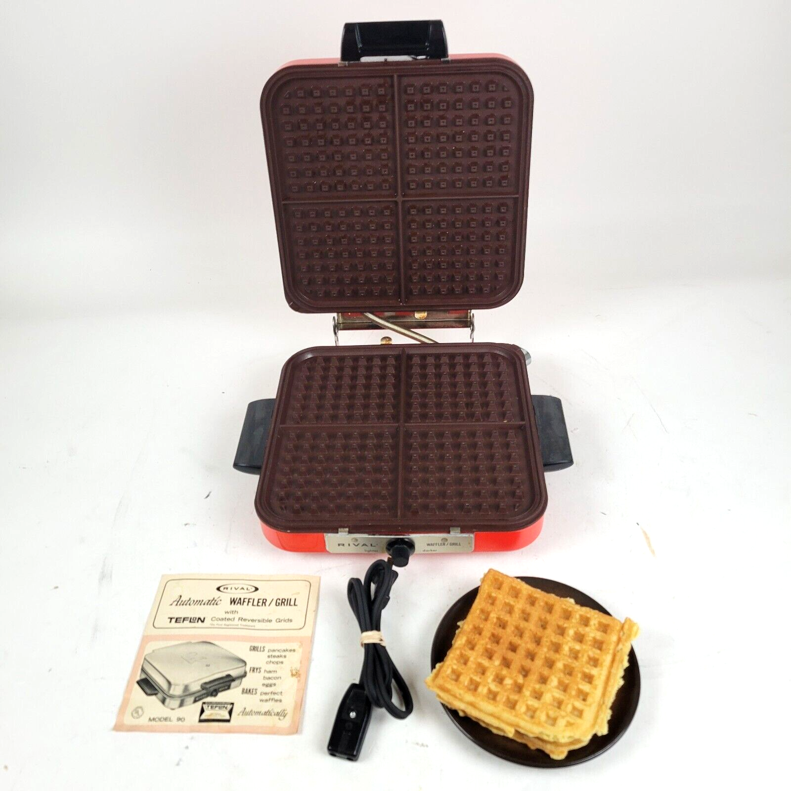 VTG Rival MCM 60s 70s Orange Waffle Maker Grill No. 90 Reversible