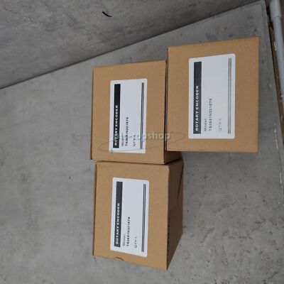 TAMAGAWA Smartsyn resolver Type : TS2651N221E78 for Lenze motors - Brand New PLC