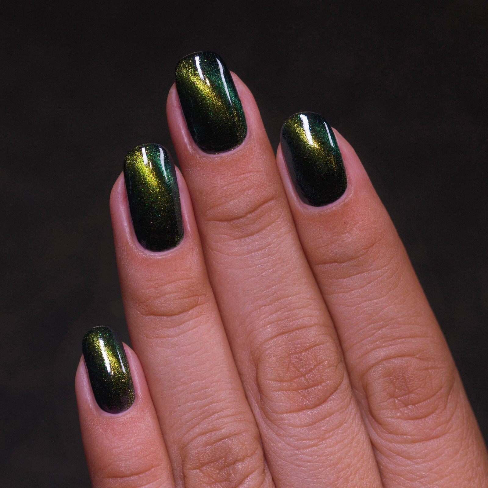 ILNP Venom - Dark Moss Green Magnetic Nail Polish