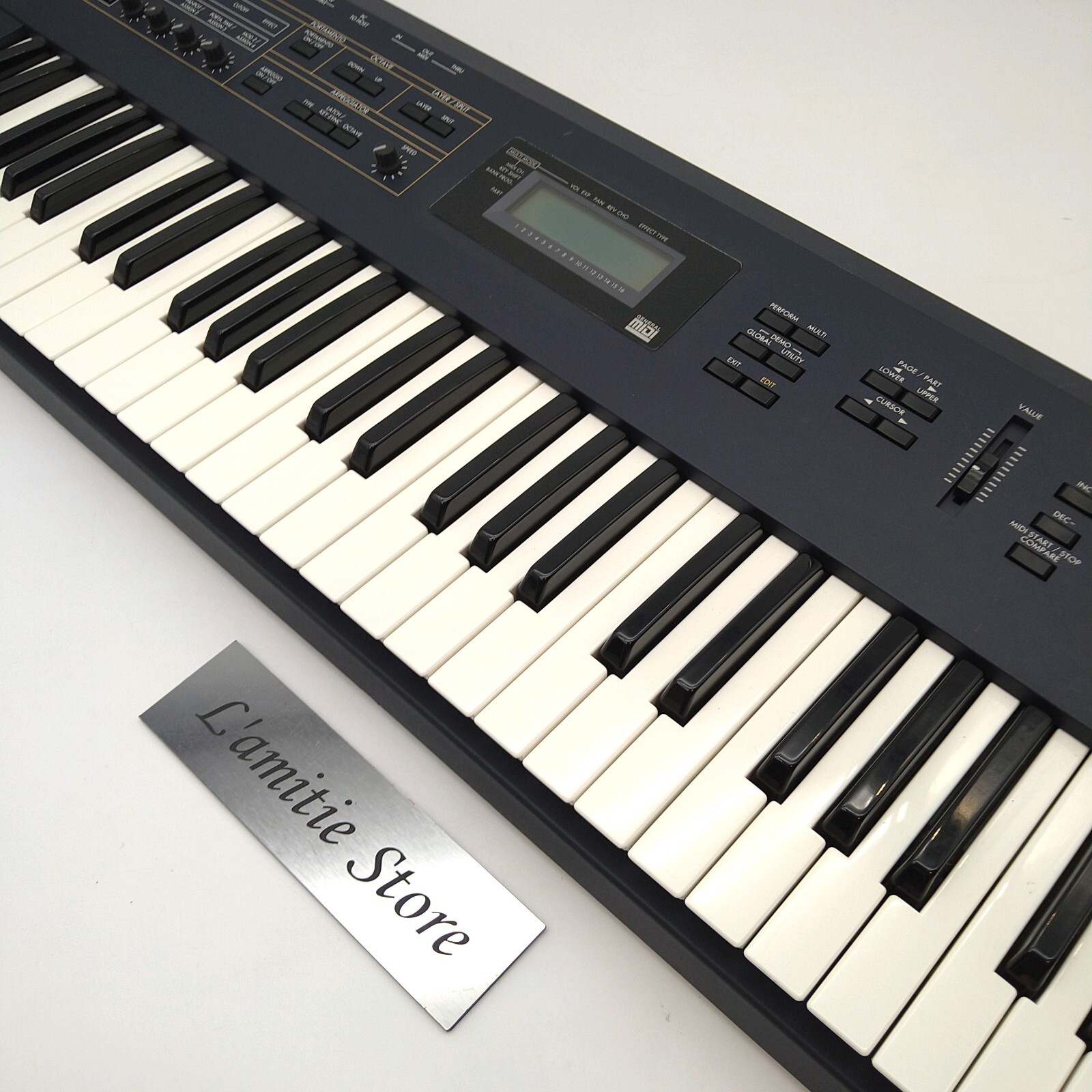 KORG コルグ N5 シンセサイザー　 SYNTHESIZER KORG コルグ N5 シンセサイザー SYNTHESIZER KORG N5 Keyboard