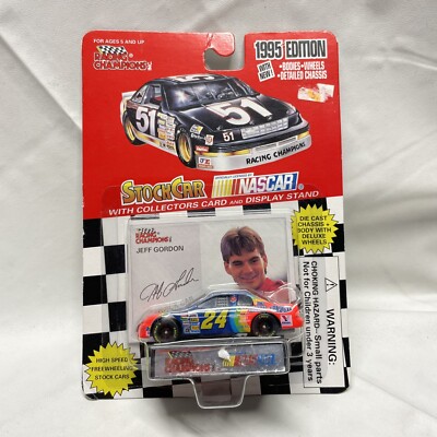 Jeff Gordon NASCAR Diecast 1:64 1995 Chevy #24 DuPont Racing Champions Rainbow
