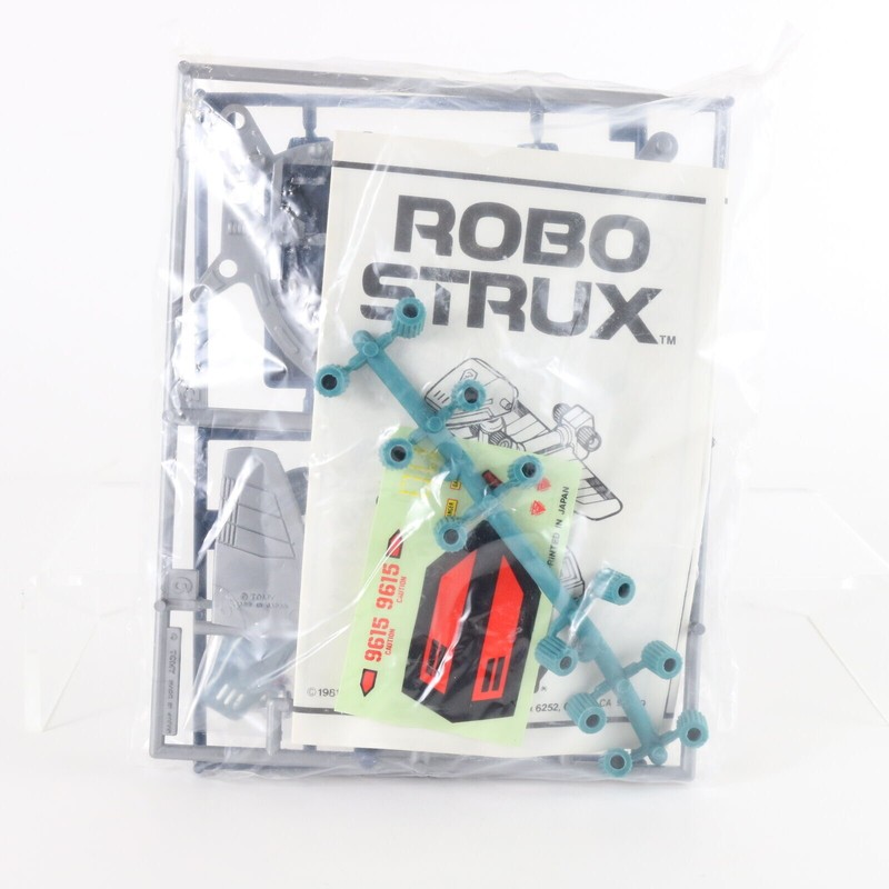 Vintage Tomy Robo Strux Glidoler Robostrux Windup Zoids Robot