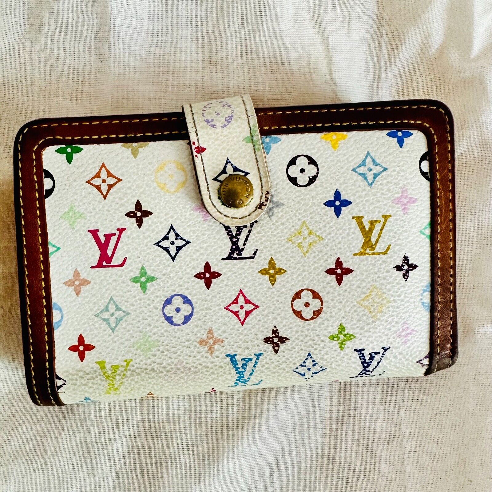 LOUIS VUITTON MURAKAMI MULTICOLOR MONOGRAM BIFOLD WALLET LOUIS VUITTON MURAKAMI MULTICOLOR MONOGRAM BIFOLD WALLET