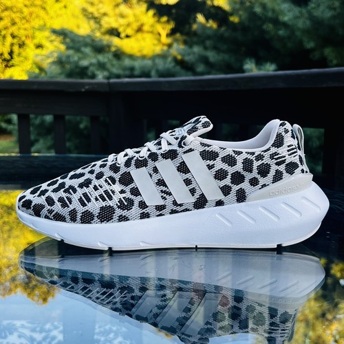 

Спортивные кроссовки Adidas Originals Swift Run 22 (женский размер 9,5) #976, Бежевый, adidas Swift Run