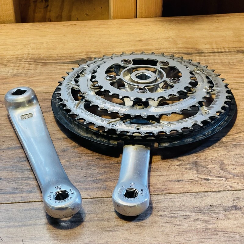 Sugino XD2 Crankset Square Taper 175 Triple 28 38 48 110/74BCD Silver