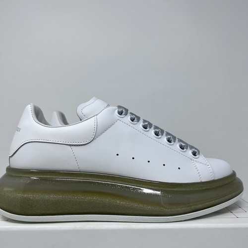 Alexander McQueen Oversized White/Gold Size 7.5 US/37.5 EU