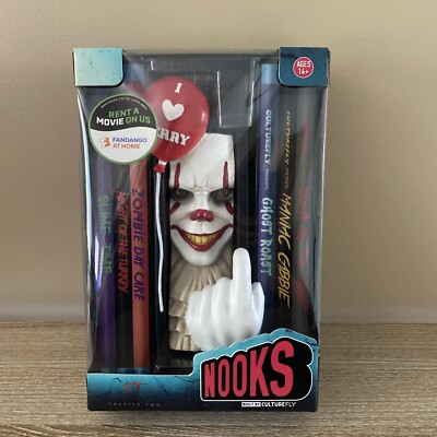 Warner Brothers It Pennywise Nook - Sculpted Relief Figure