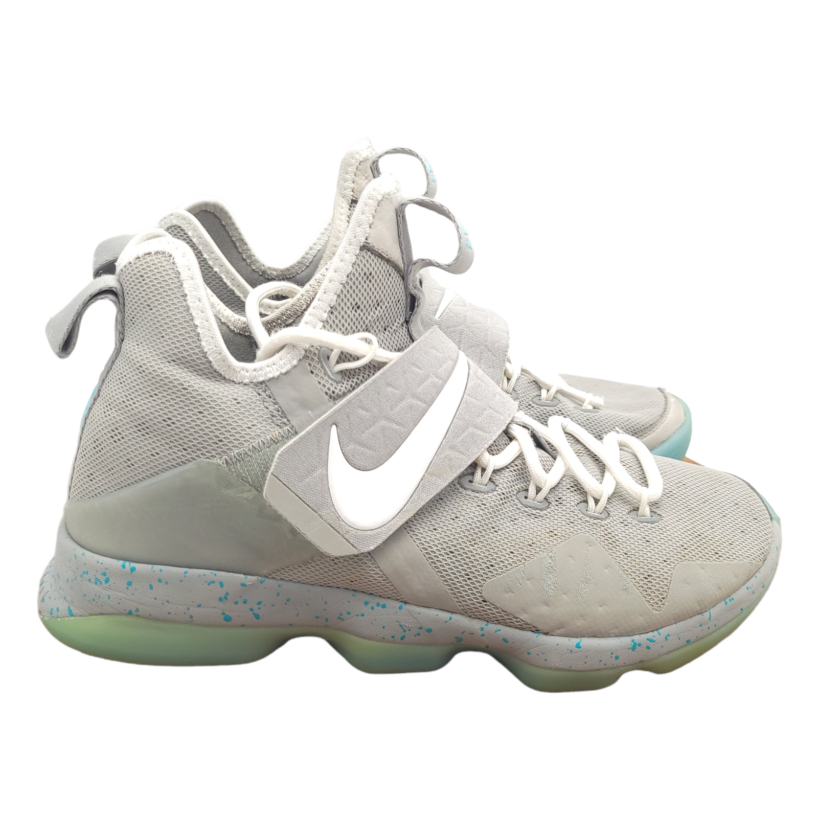 Lebron mag clearance