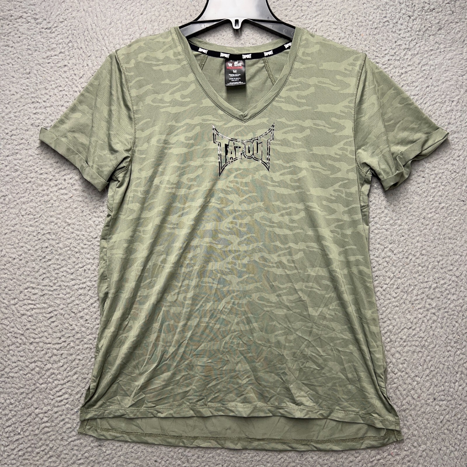 WWE Tapout Shirt Womens Medium Green Camo Workout Exercise