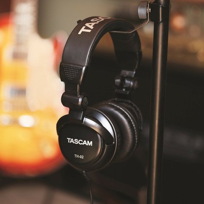 Tascam TH-02 Closed Back Studio Headphones Black Standard Packaging