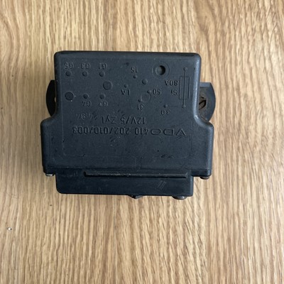 MERCEDES BENZ 123 TYPE GLOW PLUG CONTROL UNIT RELAY VDO OE # 410202010003